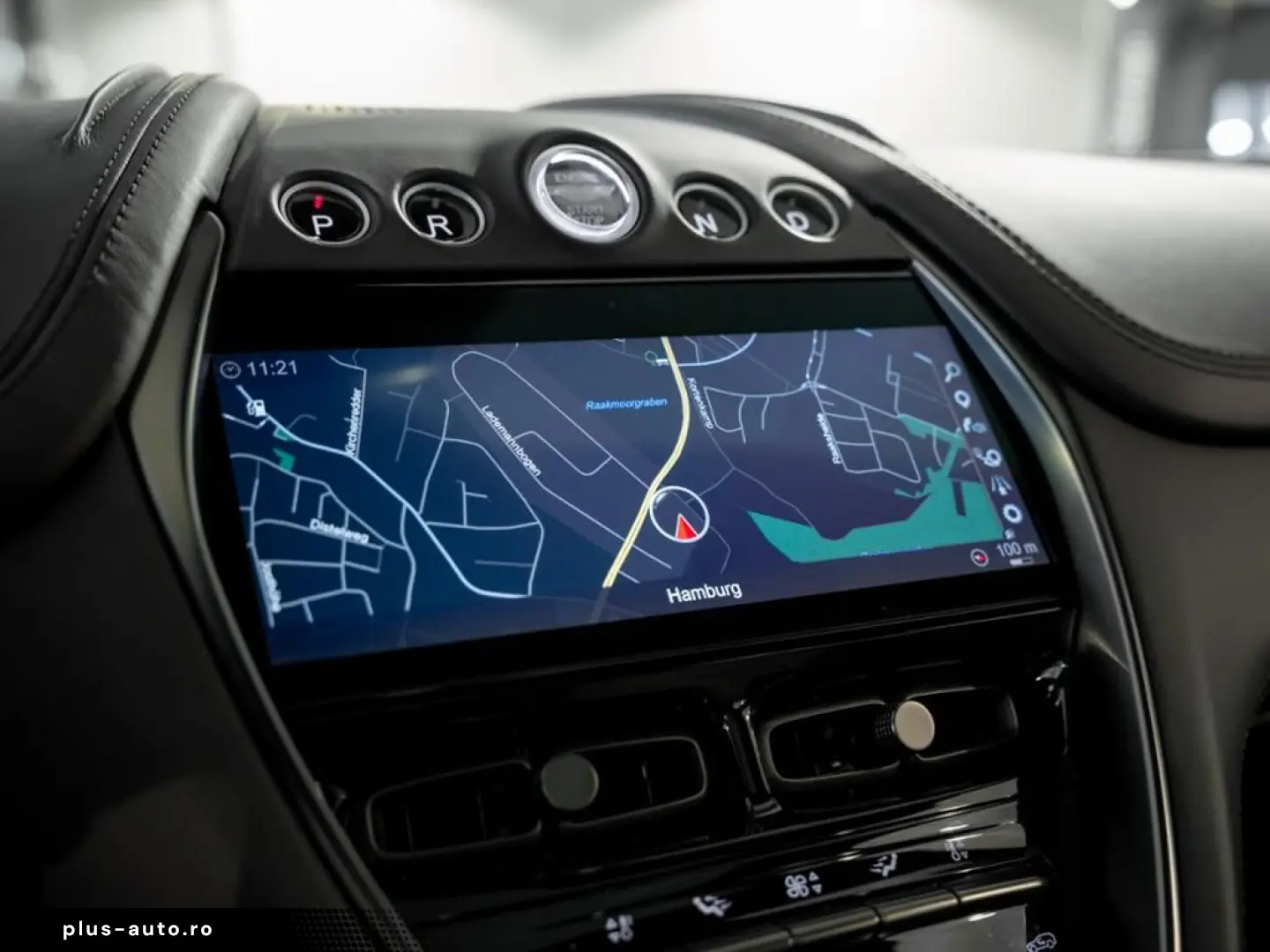 ASTON MARTIN DBX Aston Martin Hamburg