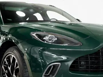 ASTON MARTIN DBX Aston Martin Hamburg