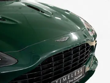 ASTON MARTIN DBX Aston Martin Hamburg