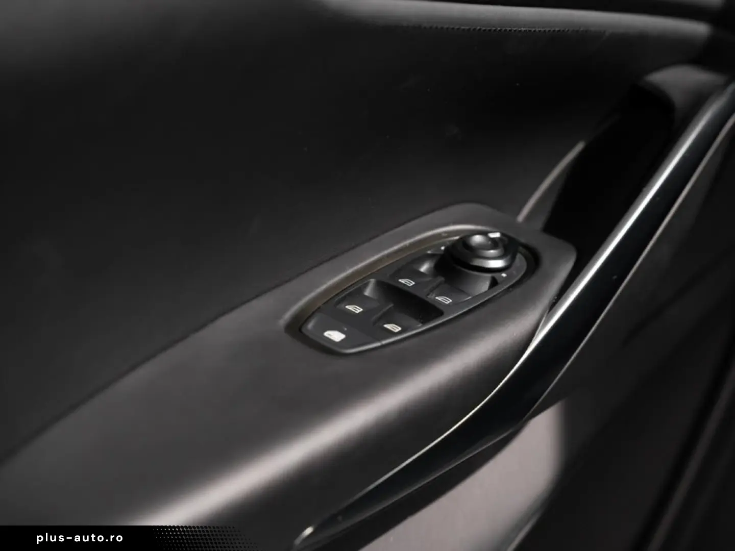 ASTON MARTIN DBX Aston Martin Hamburg