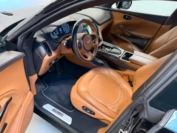 ASTON MARTIN DBX 4.0 V8