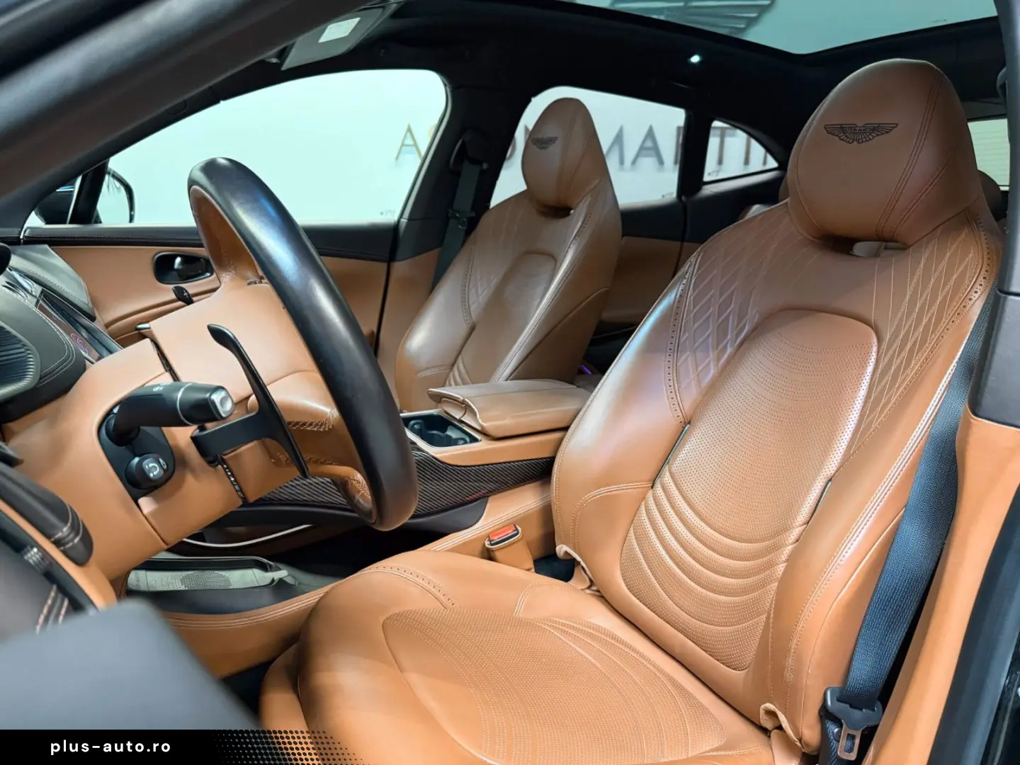 ASTON MARTIN DBX 4.0 V8