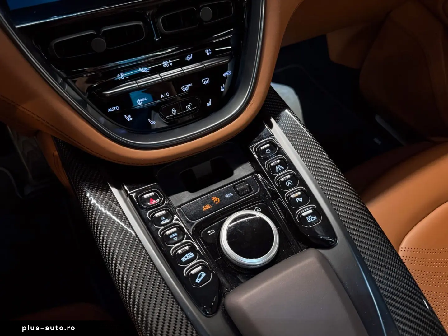 ASTON MARTIN DBX 4.0 V8