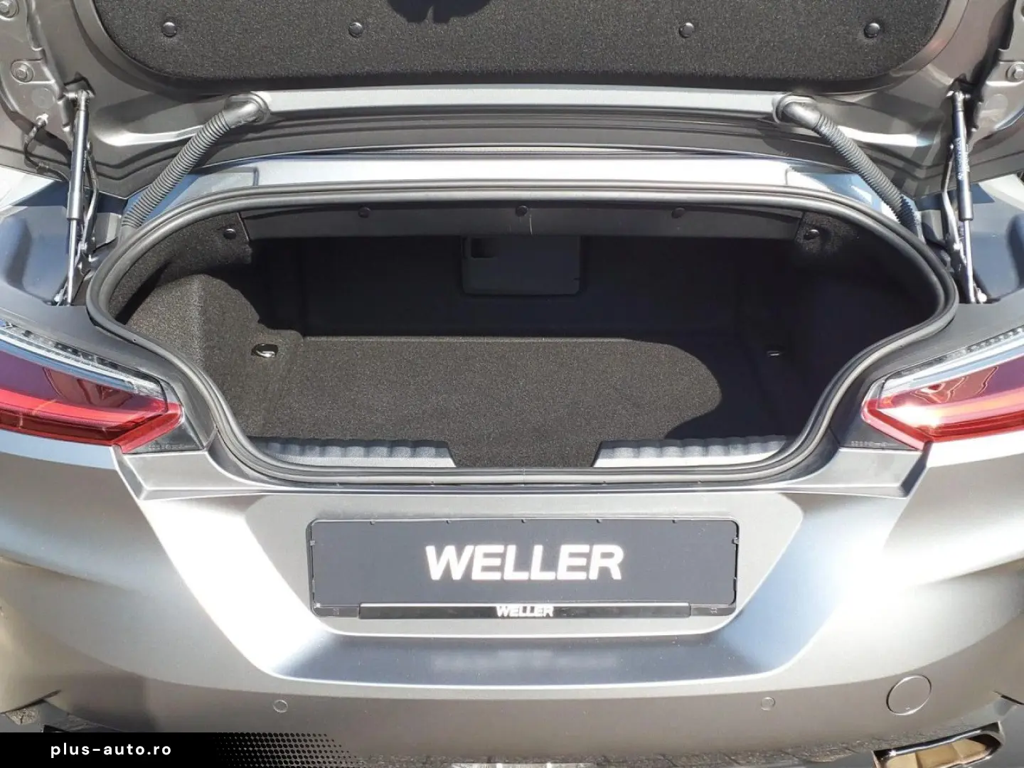 BMW Z4 M40i FROZEN AdLED St Go DrAss HUD Kam H K 19