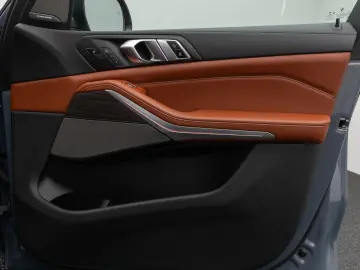 BMW X7 xD40d Panorama 360 HUD DAB H K Massage SoftCl