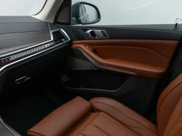 BMW X7 xD40d Panorama 360 HUD DAB H K Massage SoftCl