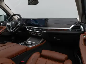 BMW X7 xD40d Panorama 360 HUD DAB H K Massage SoftCl