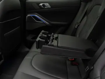 BMW X6 xD40d M Sport Laser DAB Kamera HUD AHK 21Zoll