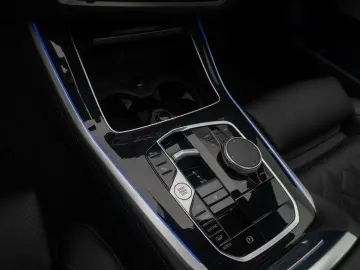 BMW X5 M60i Panorama H K DAB HUD 360  Komfort 22Zoll