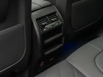 BMW X5 M60i Panorama H K DAB HUD 360  Komfort 22Zoll