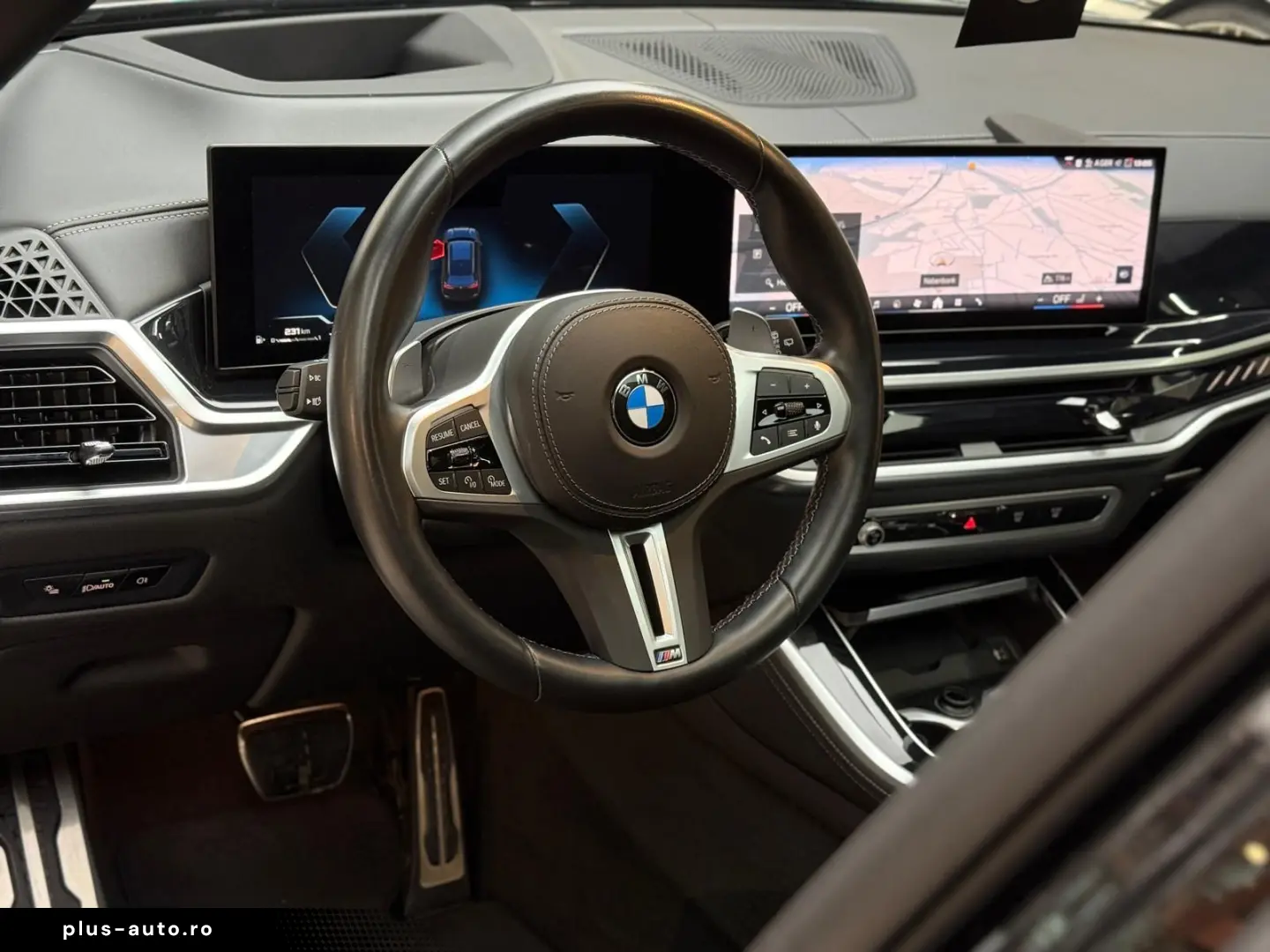 BMW X5 M60i xD Pano HuD StHzg Massage IconicGlow 22