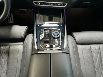 BMW X7 xDrive 40 d  M-SPORT Pro B&W AHK INTEGRAL