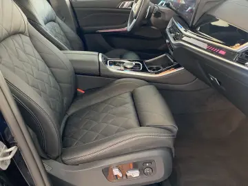 BMW X5 M60 i xDrive NP 144.000€ SkyLounge