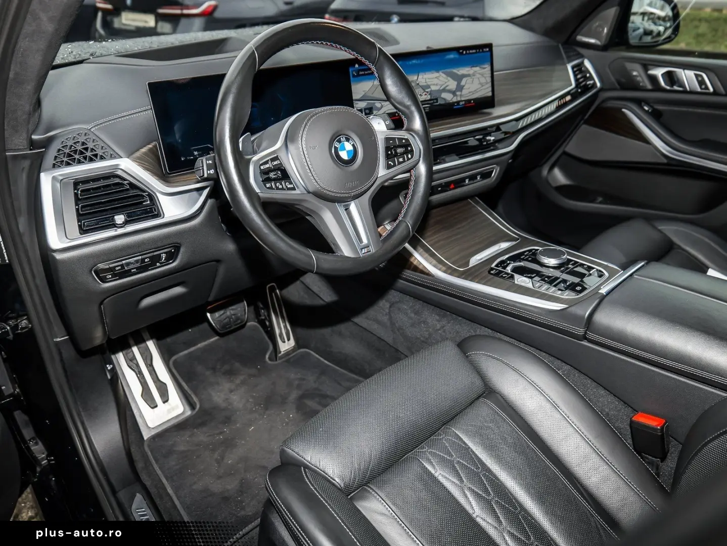 BMW X7 M60i M Sport Pro AHK Pano Sky Lounge Standhei