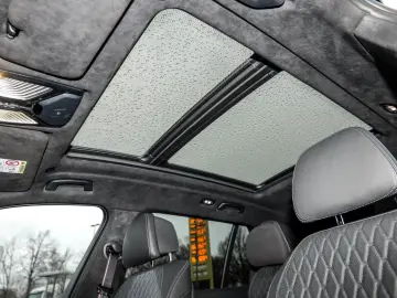 BMW X7 M60i M Sport Pro AHK Pano Sky Lounge Standhei