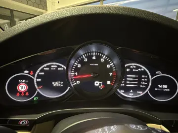 PORSCHE Cayenne  Platinum Edition