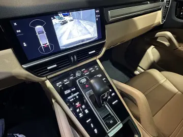 PORSCHE Cayenne  Platinum Edition