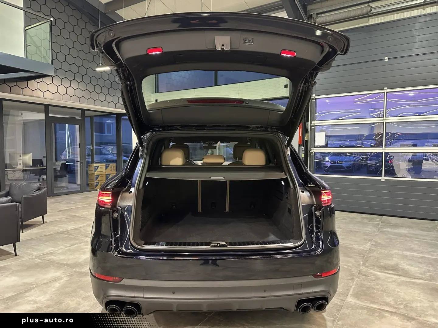 PORSCHE Cayenne  Platinum Edition