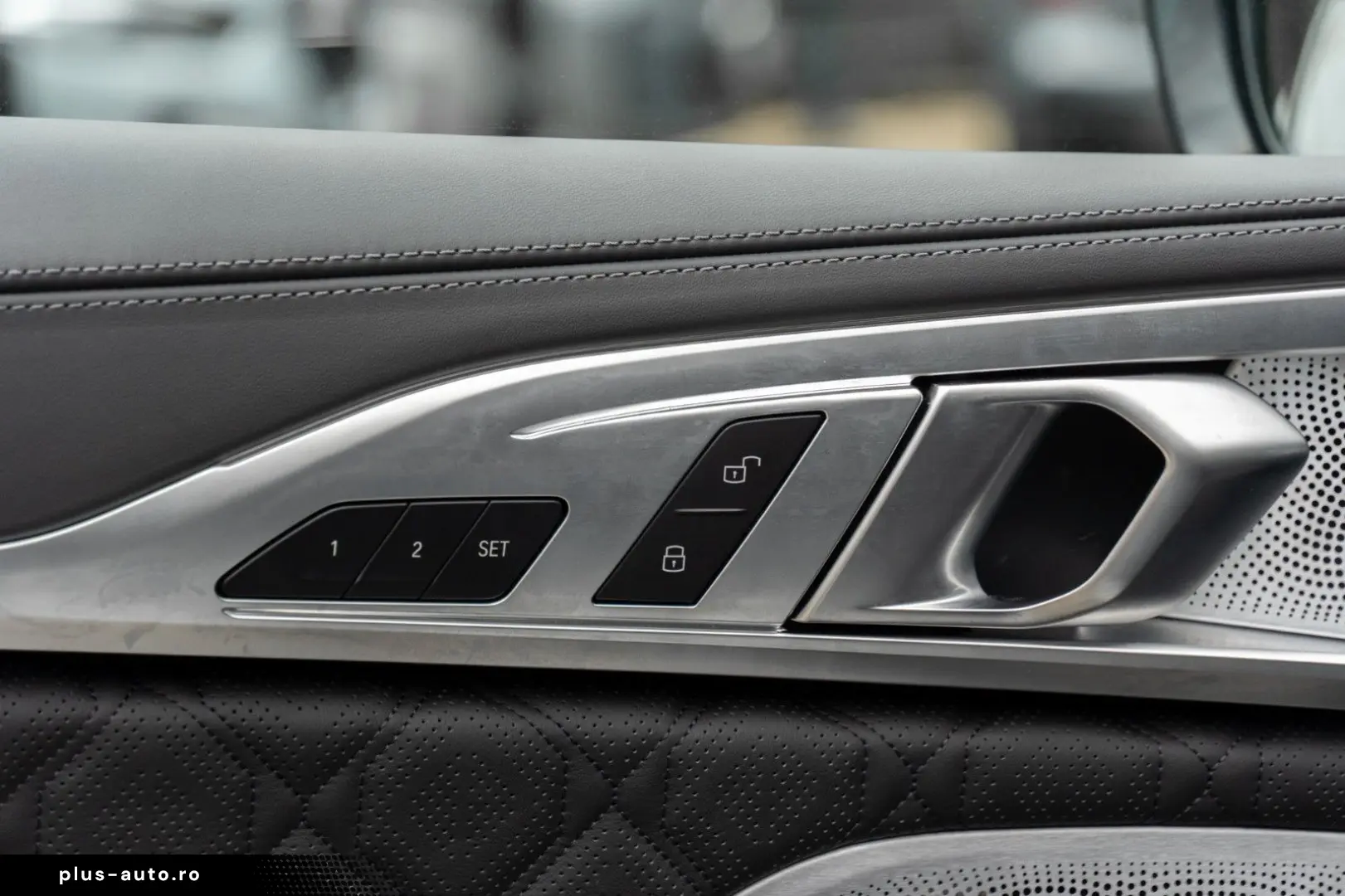 BMW M8 Cabrio Comp.CARBON.KERAMIK.B&W.LASER.1 OF 1!!