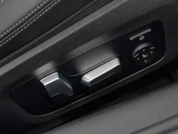 BMW M8 Cabrio Comp.CARBON.KERAMIK.B&W.LASER.1 OF 1!!