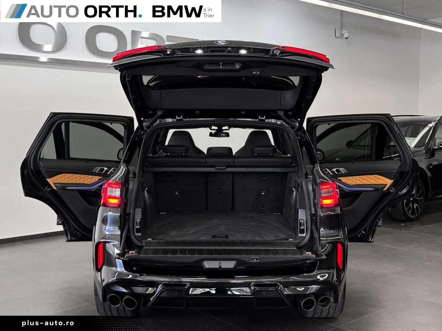 BMW X5 M Competition PANO MASSAGE SITZLÜFT AHK B&W