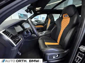 BMW X5 M Competition PANO MASSAGE SITZLÜFT AHK B&W