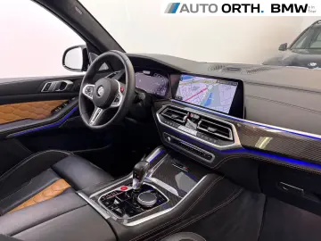 BMW X5 M Competition PANO MASSAGE SITZLÜFT AHK B&W