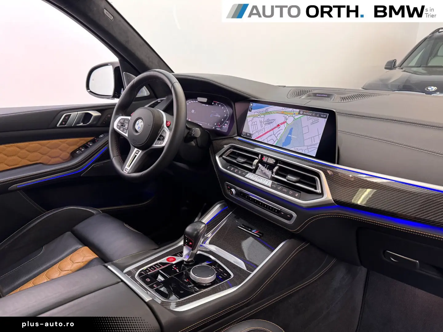 BMW X5 M Competition PANO MASSAGE SITZLÜFT AHK B&W