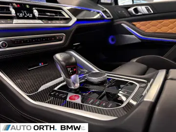 BMW X5 M Competition PANO MASSAGE SITZLÜFT AHK B&W