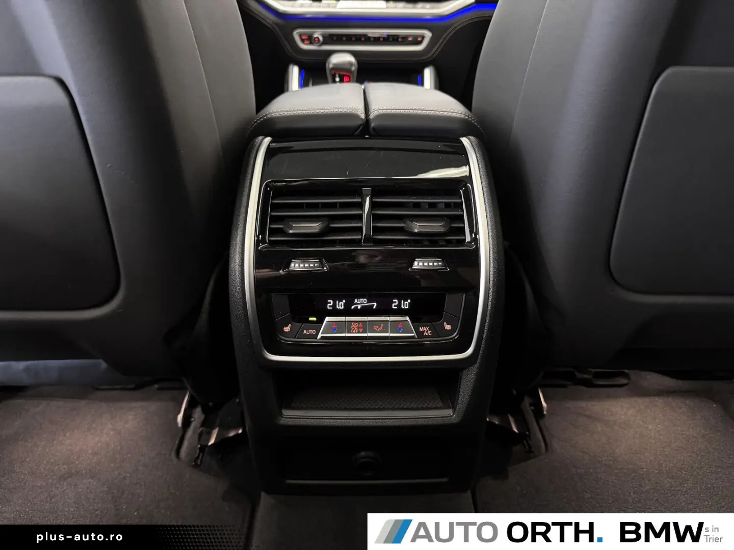 BMW X5 M Competition PANO MASSAGE SITZLÜFT AHK B&W