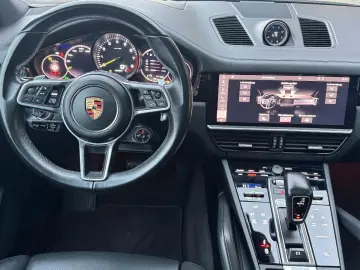 PORSCHE Cayenne E-Hybrid Sport Design Pano Matrix 360