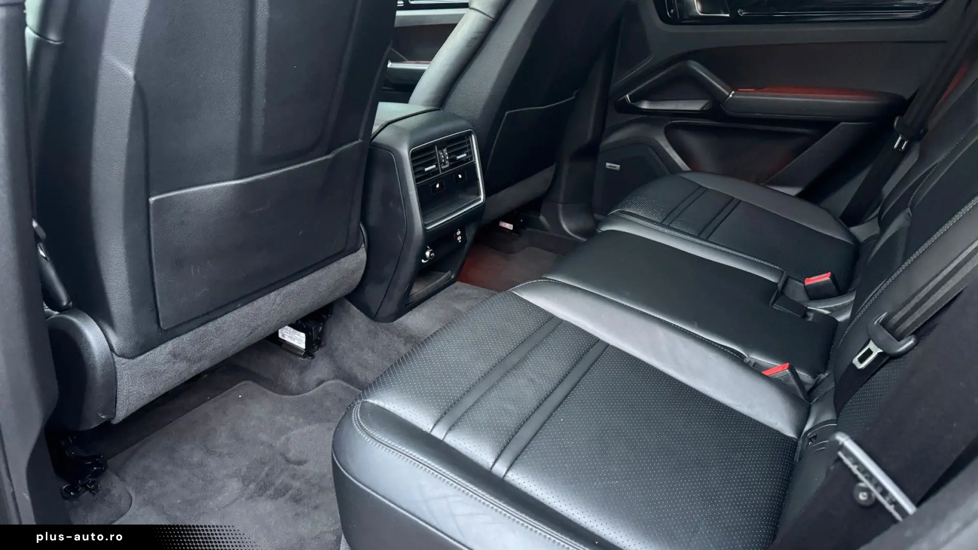 PORSCHE Cayenne E-Hybrid Sport Design Pano Matrix 360