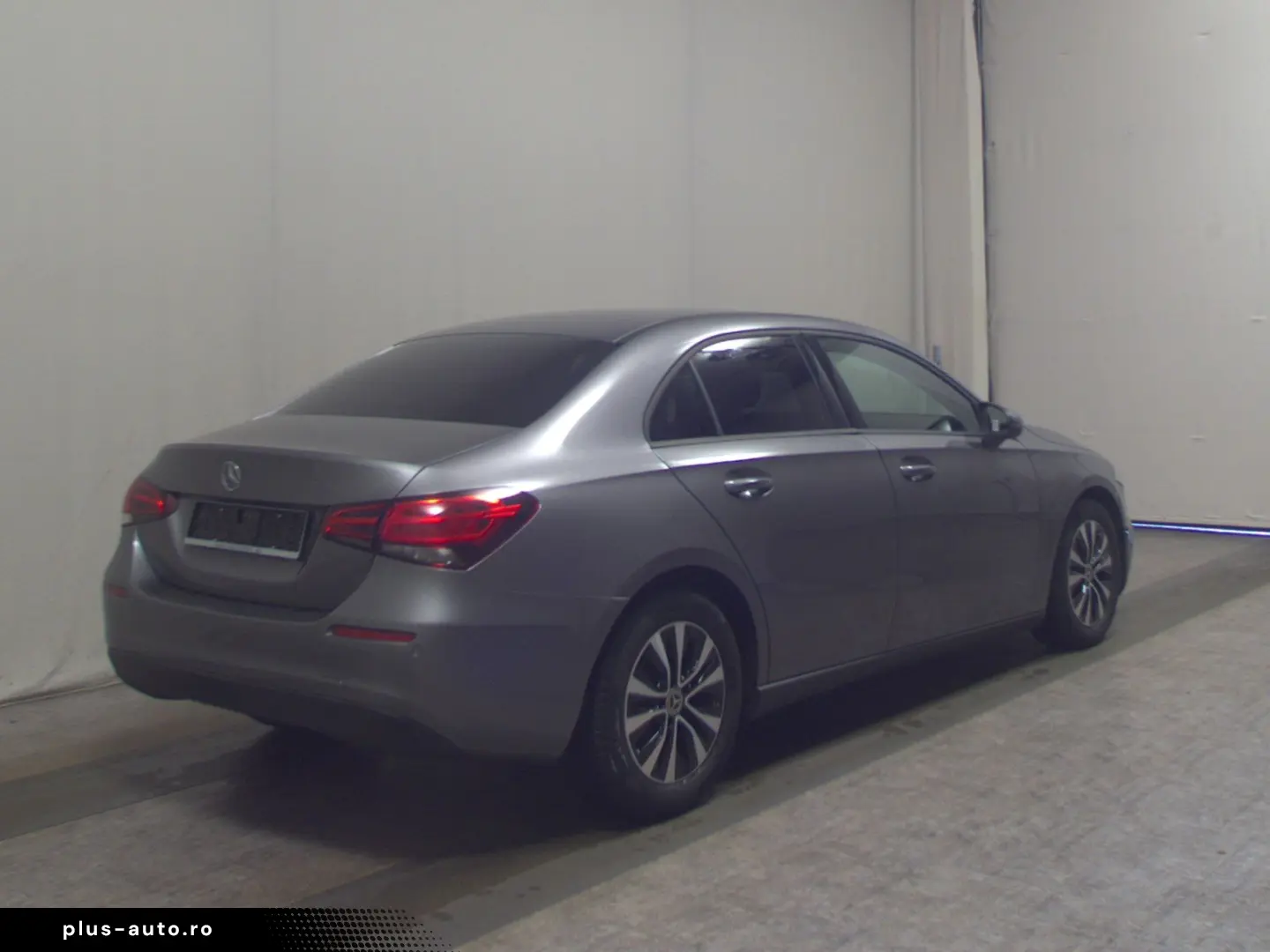 MERCEDES-BENZ A 180 Lim. d Navi Shz MBUX  PDC