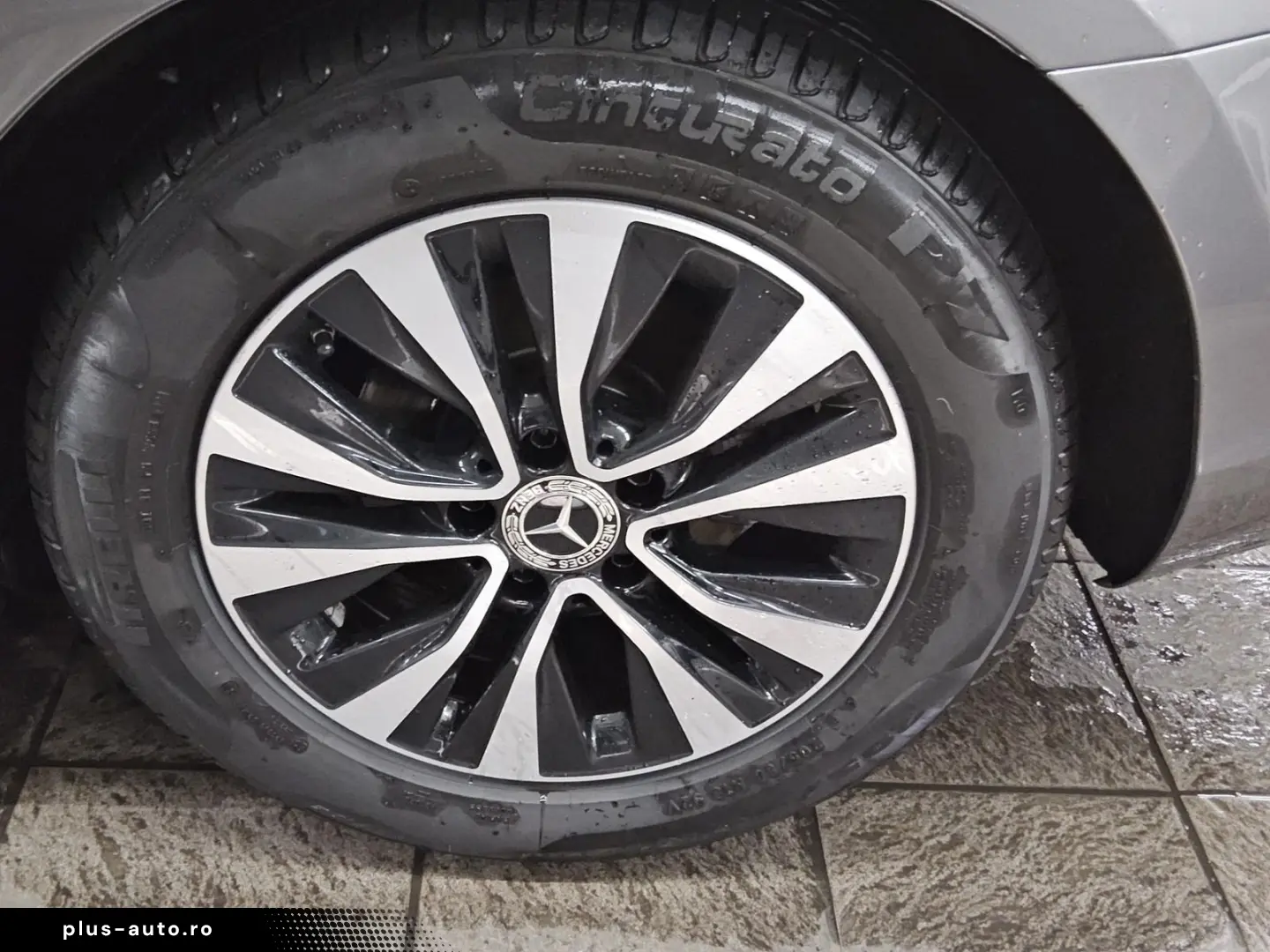 MERCEDES-BENZ A 180 Lim. d Navi Shz MBUX  PDC