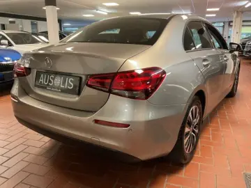 MERCEDES-BENZ A 180 D Limousine Navi MBUX Kamera AHK