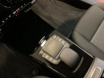 MERCEDES-BENZ A 180 D Limousine Navi MBUX Kamera AHK