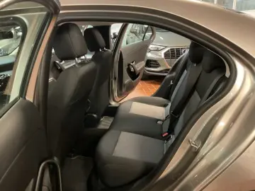 MERCEDES-BENZ A 180 D Limousine Navi MBUX Kamera AHK