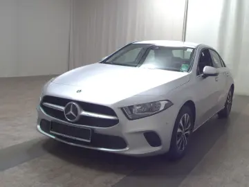 MERCEDES-BENZ A 200 Lim. Style Navi MBUX T-Leder PDC SHZ