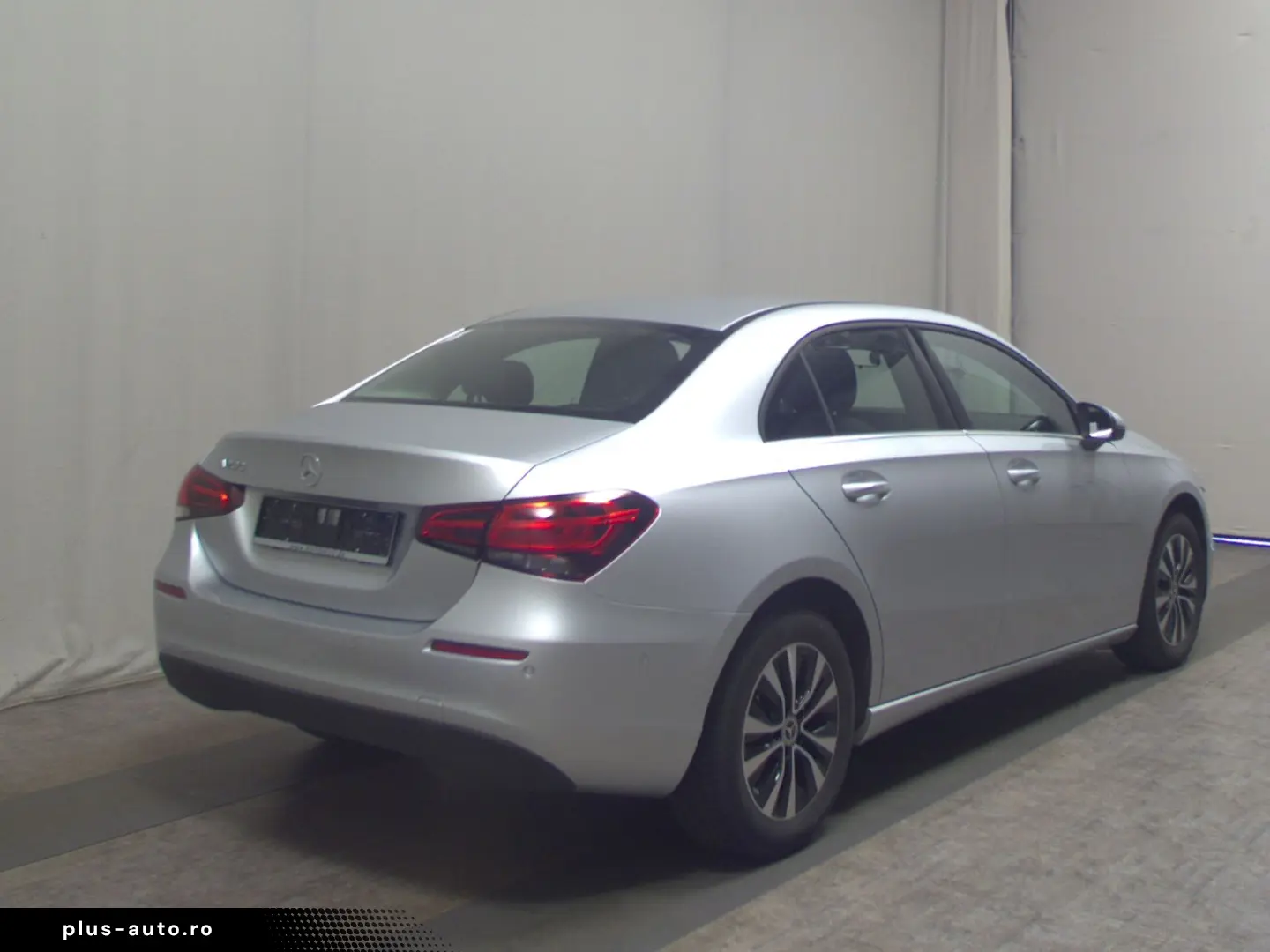 MERCEDES-BENZ A 200 Lim. Style Navi MBUX T-Leder PDC SHZ