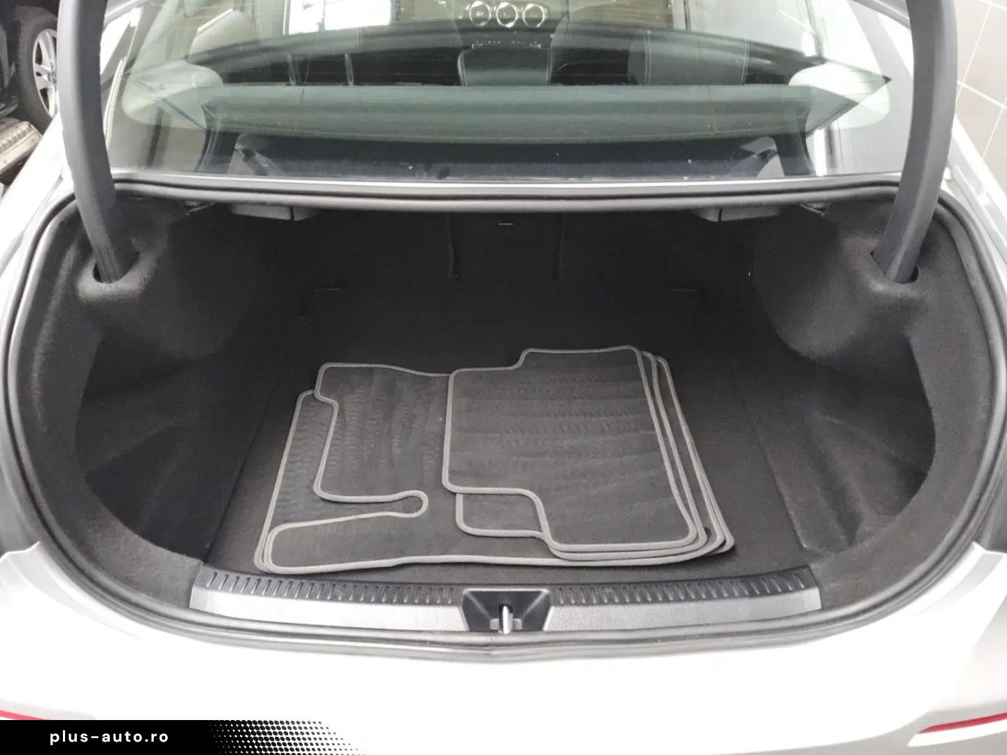 MERCEDES-BENZ A 200 Lim. Style Navi MBUX T-Leder PDC SHZ