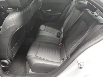 MERCEDES-BENZ A 200 Lim. Style Navi MBUX T-Leder PDC SHZ