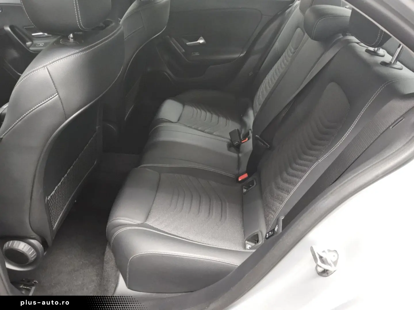 MERCEDES-BENZ A 200 Lim. Style Navi MBUX T-Leder PDC SHZ