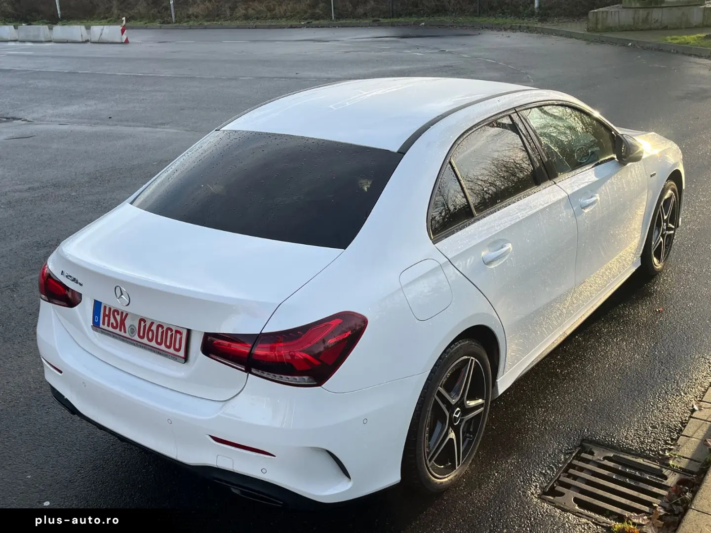 MERCEDES-BENZ A 250e AMG Limousine Edition LED Night Wide