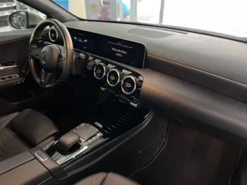 MERCEDES-BENZ A 180 d Style Limousine Digi Agility Park LED