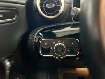 MERCEDES-BENZ A 180 d Style Limousine Digi Agility Park LED