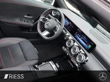 MERCEDES-BENZ CLA 220 d Coupé AMG PREMIUM SPORT PANO