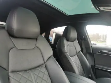 AUDI A8 50 TDI quattro tiptronic  Standhzg Matrix AHK