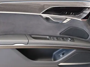 AUDI A8 50 TDI quattro PANO ACC AHK 360 KAM RFK NAVI