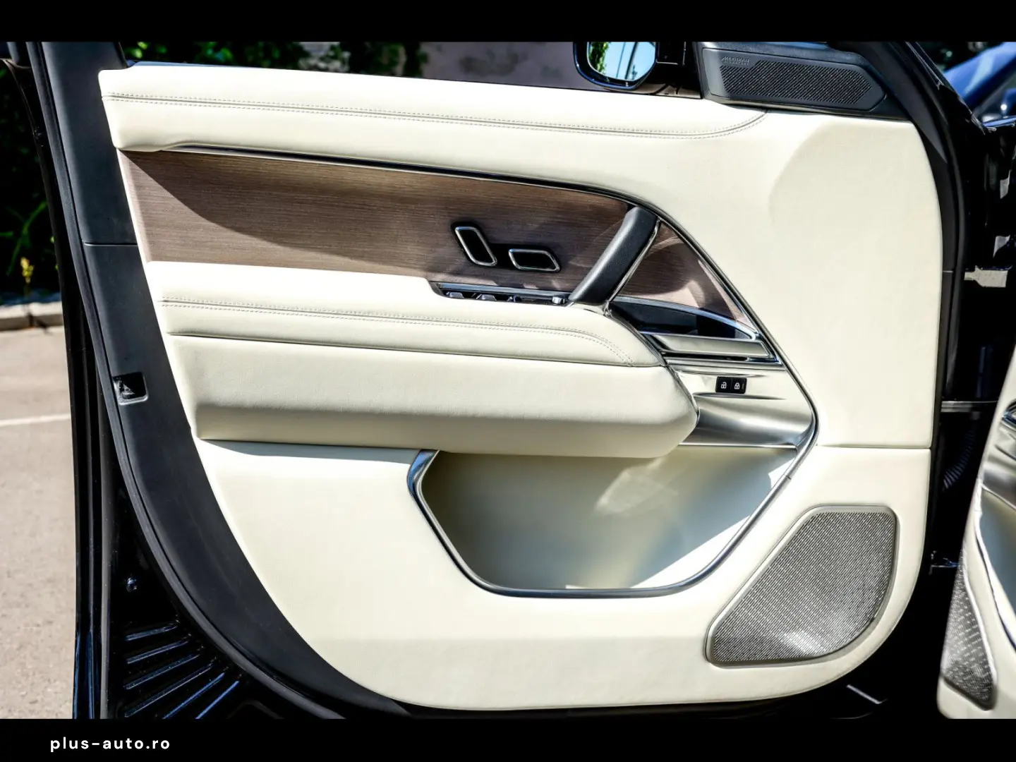 LAND ROVER Range Rover 4.4 P530 FIRST EDITION EXECUTIVE TV