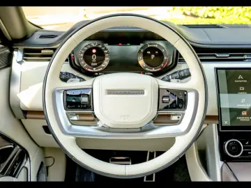 LAND ROVER Range Rover 4.4 P530 FIRST EDITION EXECUTIVE TV